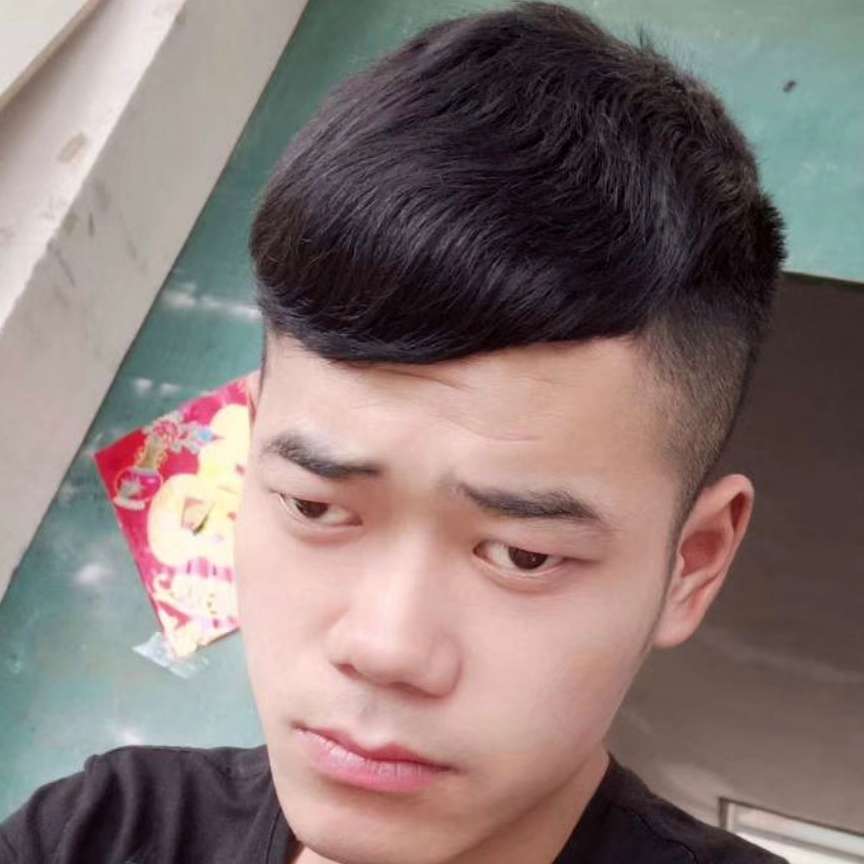 高兴浅吻泪雨的照片