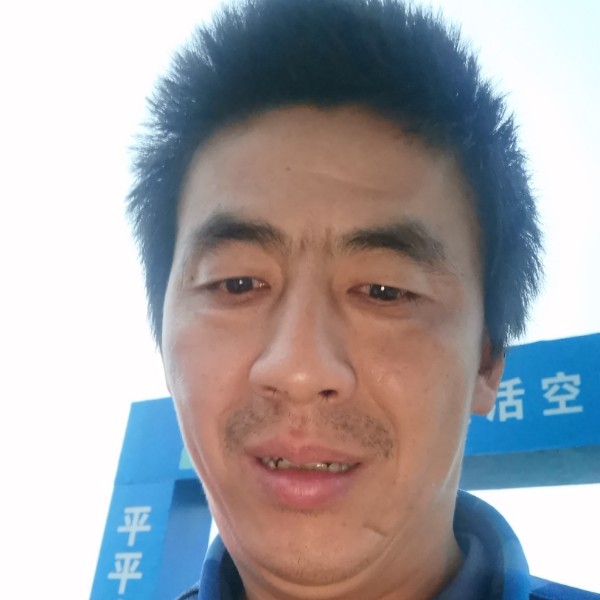 鳗鱼挽手果汁的照片