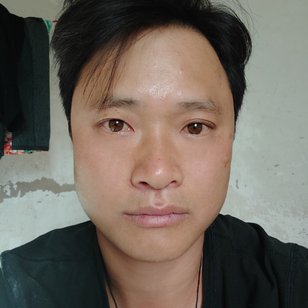 曾哥哥1的照片