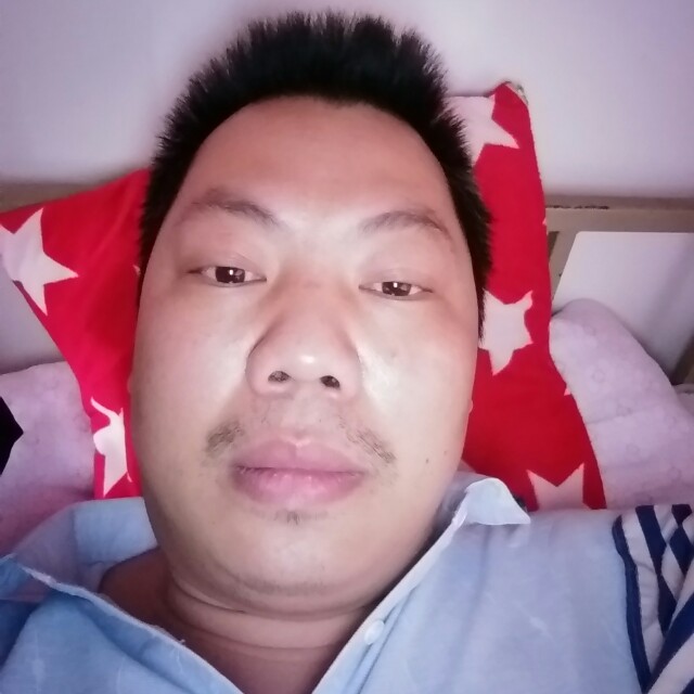 黄春平的照片