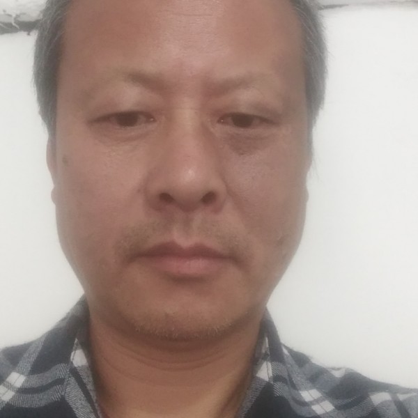 蓝莓挽手谁的照片