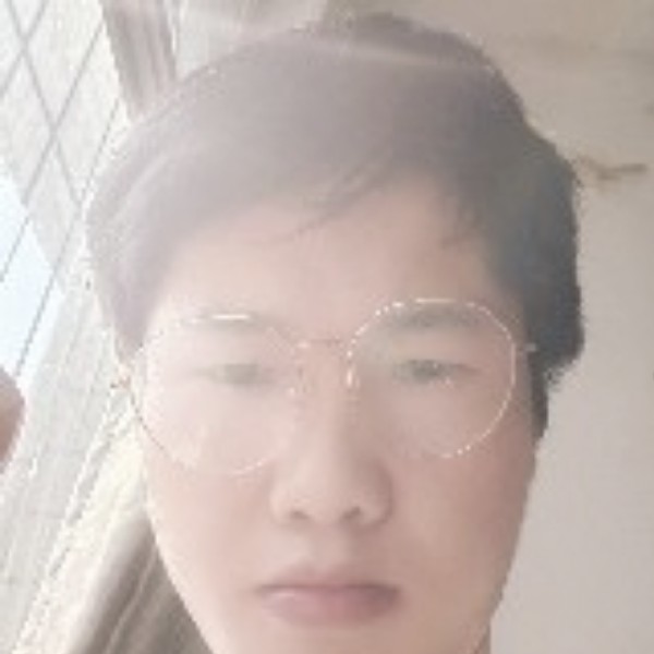 戒指相许伶俐的照片