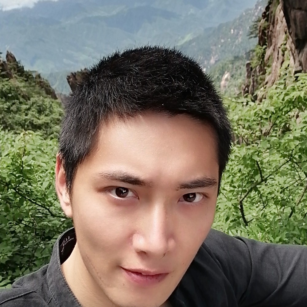 Antonio。的照片