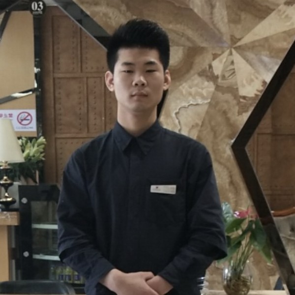 高华兵的照片