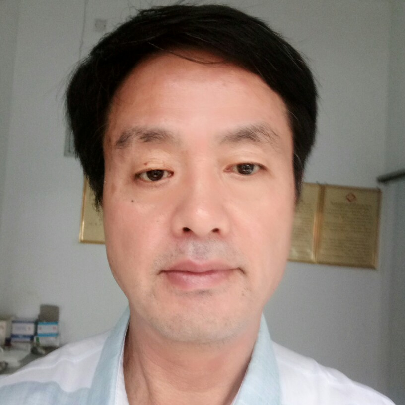 蓝色无边海洋的照片