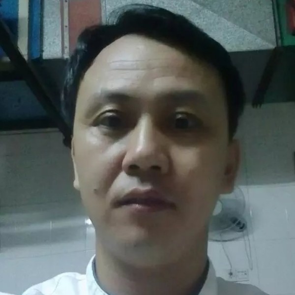 发夹斯文的照片