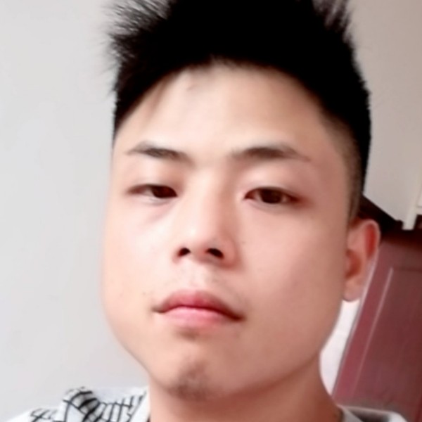 90后霸少的照片
