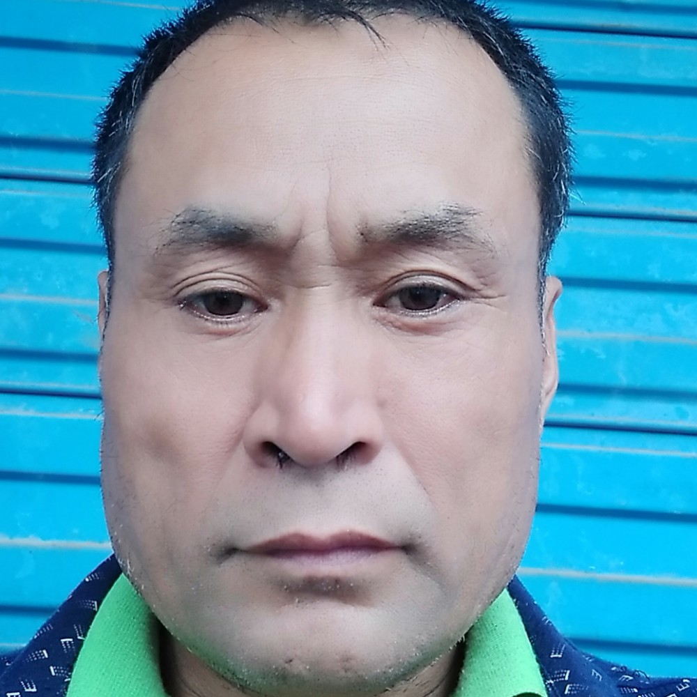 专注蹁跹钢铁侠的照片