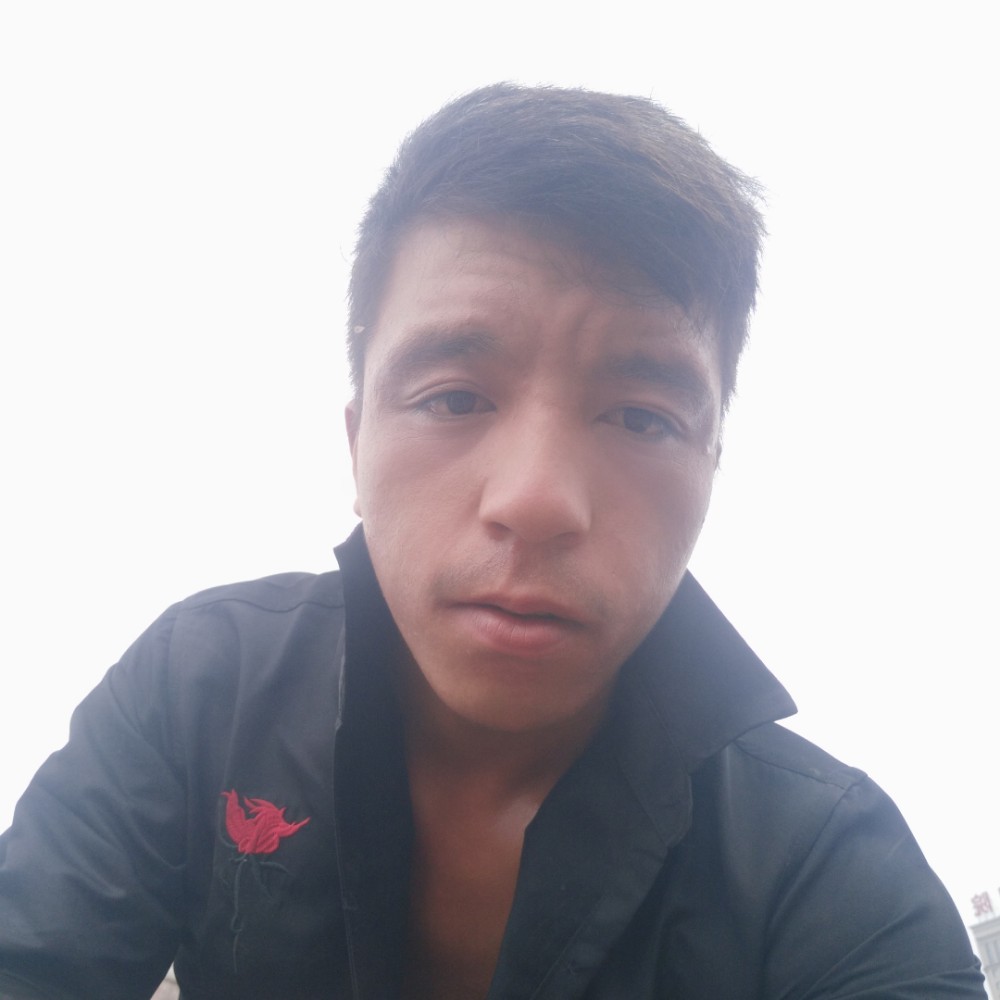 ，凡的照片
