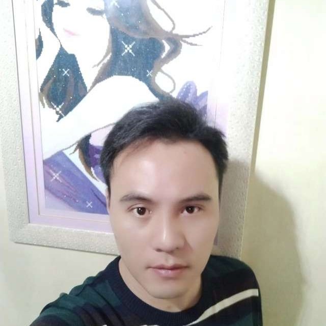雾中雨谷的照片