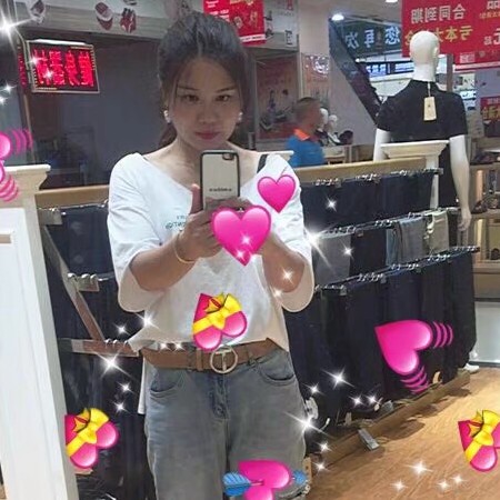 林语嫣然的照片