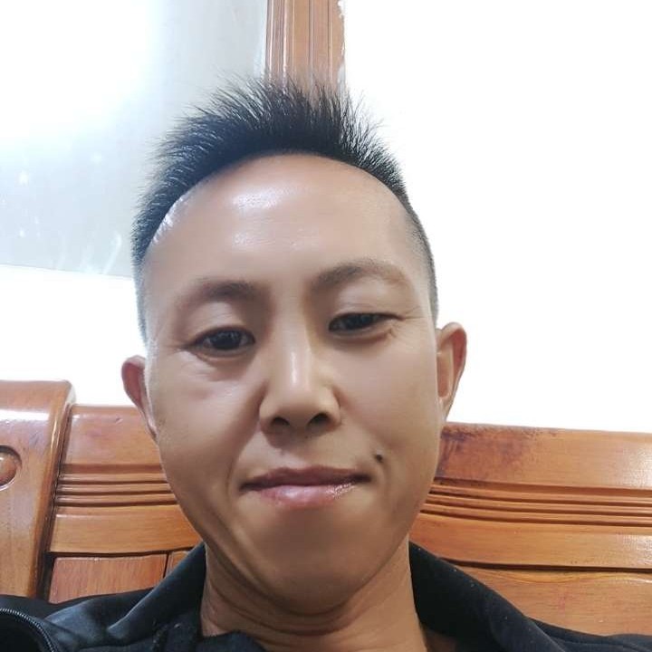 秋颜挽手温暖的照片