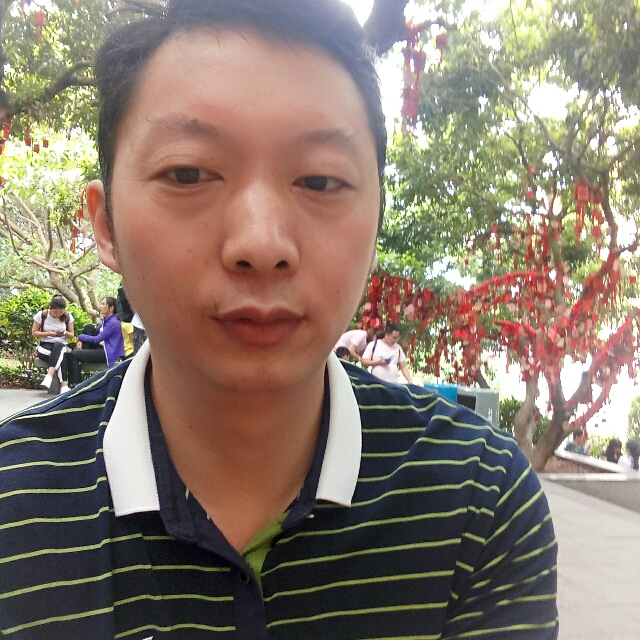 坚志的照片