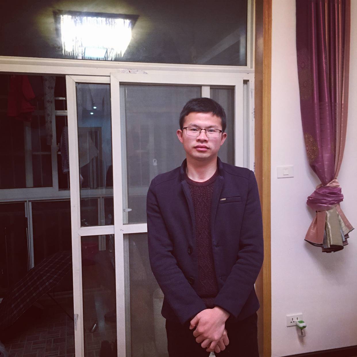 红牛倾心狂野的照片