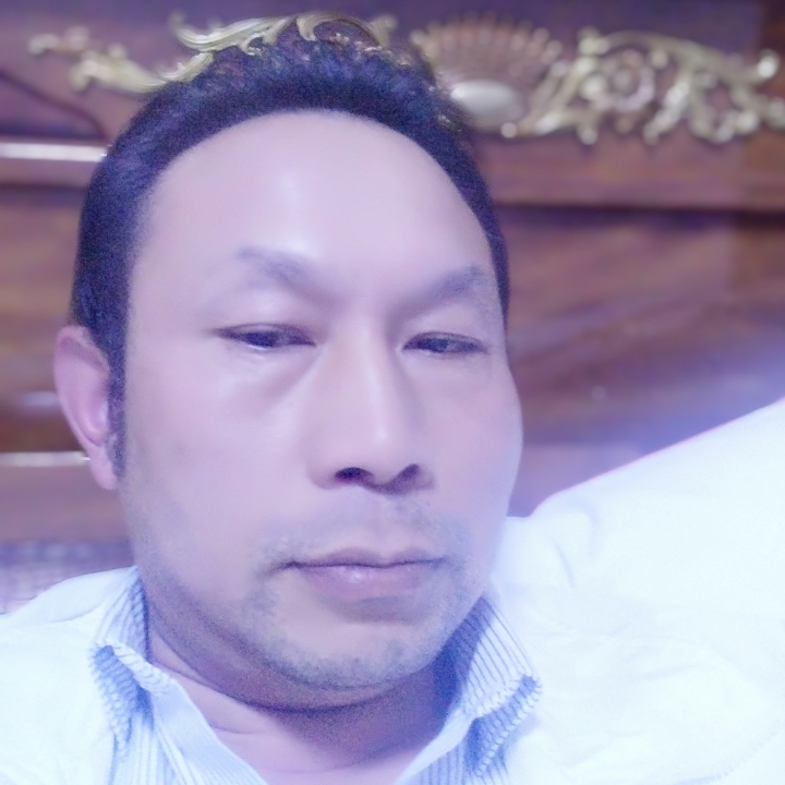 冷眸融情的照片