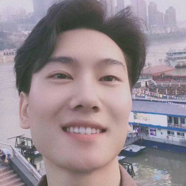勤恳方冰淇淋的照片