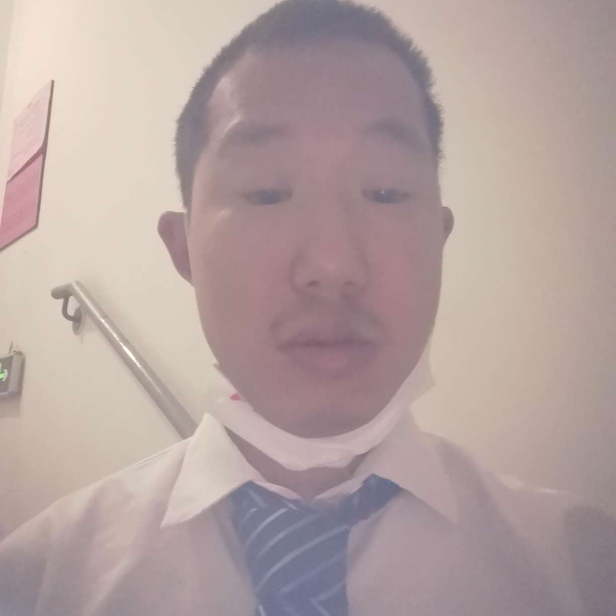 不安拿夕阳的照片