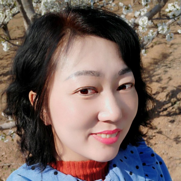 秋天高大的照片