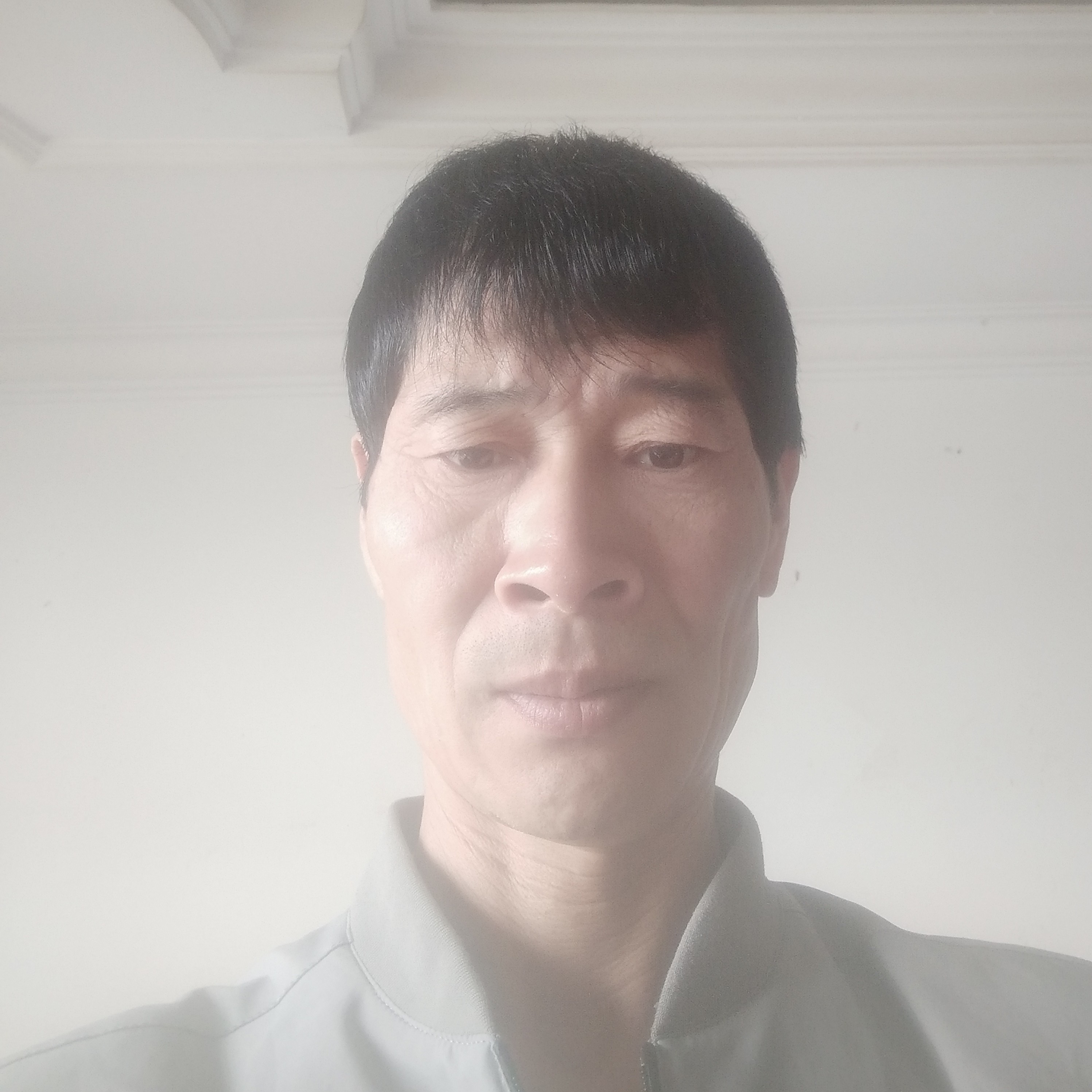 小蘑菇保卫一个人的照片