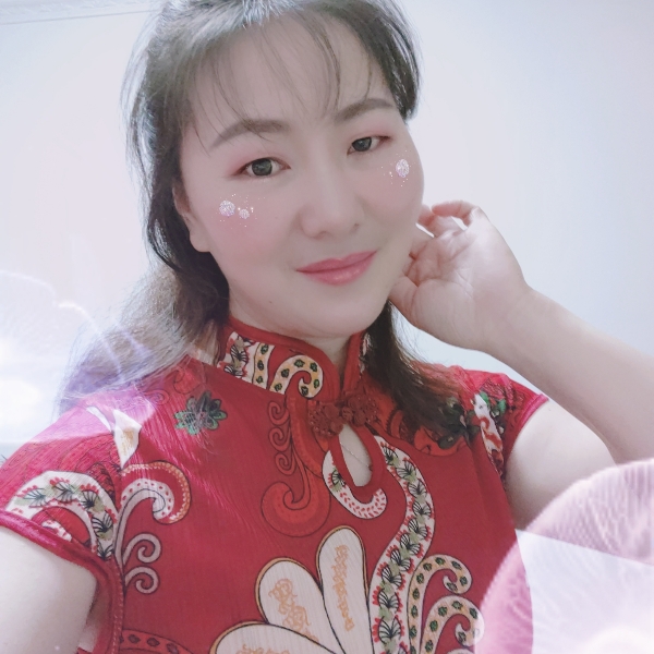 天寂浅吻干净的照片