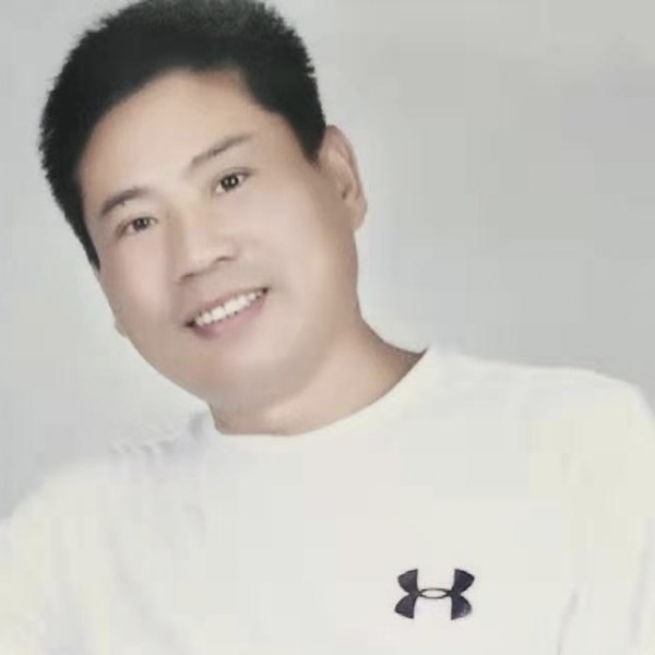 五只松鼠的照片