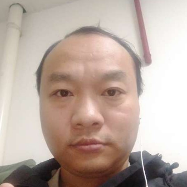 荔枝邂逅魁梧的照片