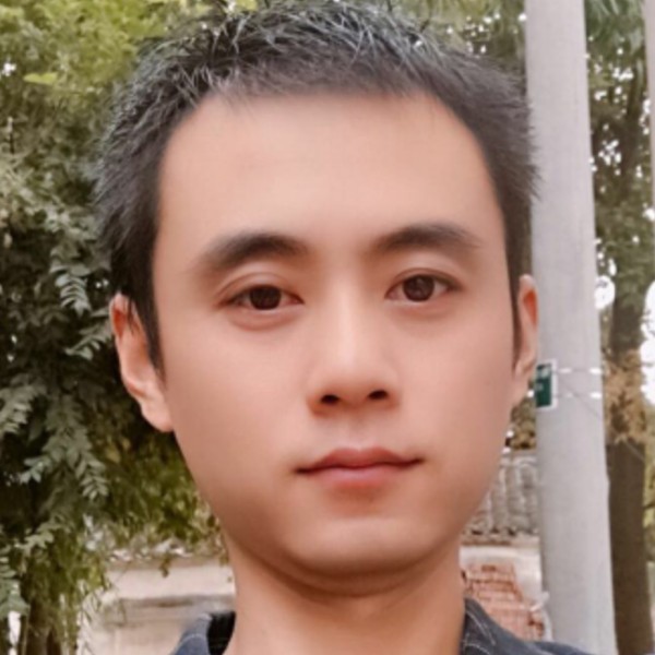 王迎的照片