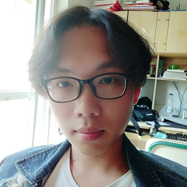 思凡大人的照片