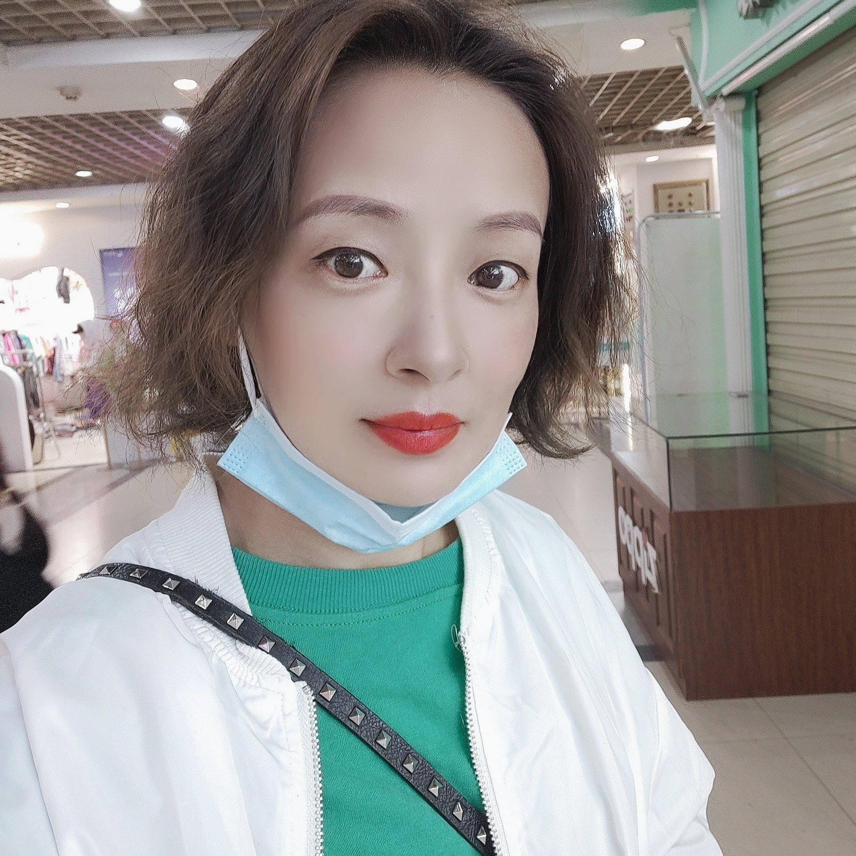 蓝天与细心的照片