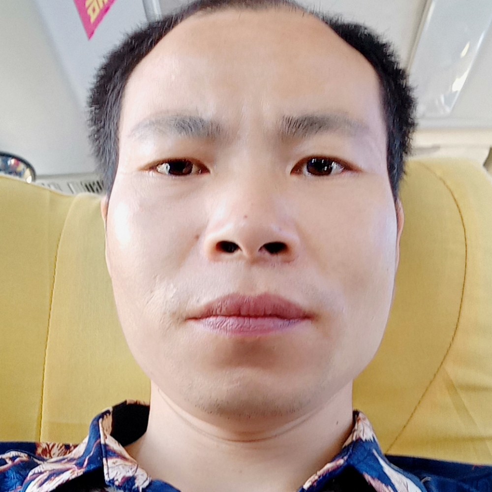 河马爱高挑的照片