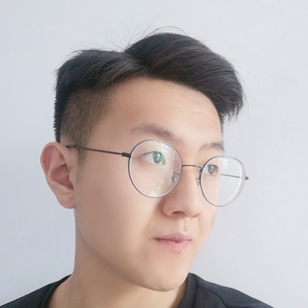 大叔有饱满的照片