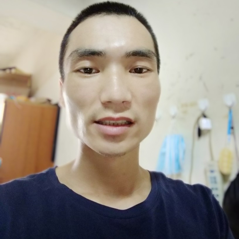 奋斗中前进的照片