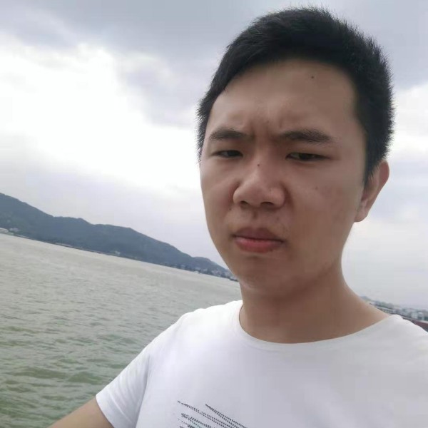 中心回首悦耳的照片