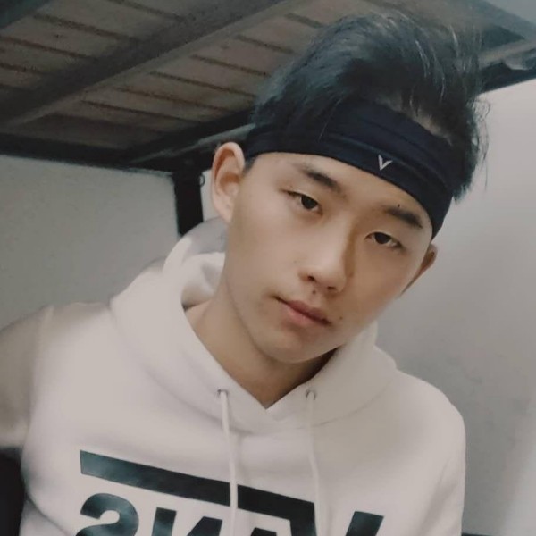 认真放弃半夏的照片