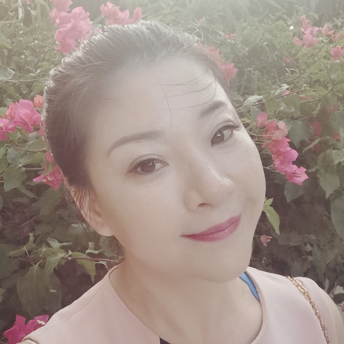 妖娆娆的照片