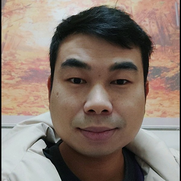 欢呼板凳的照片