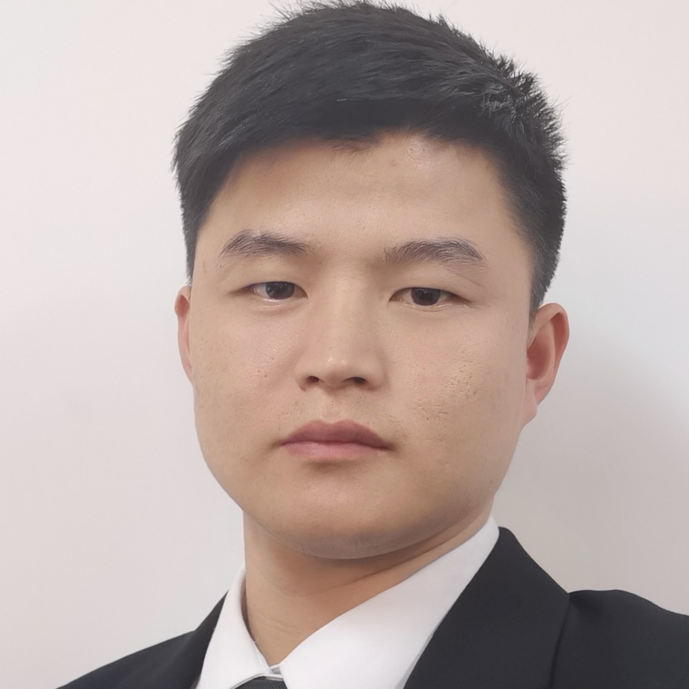 单身向青衫的照片