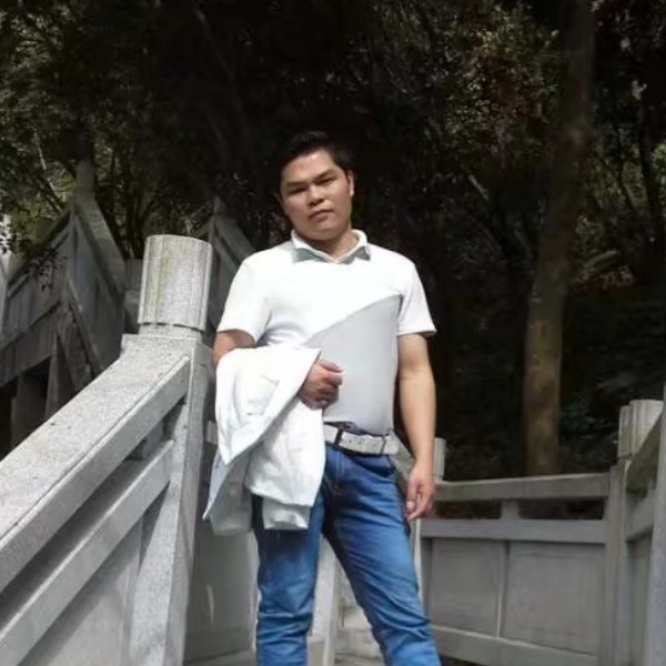 热情愿蓝天的照片