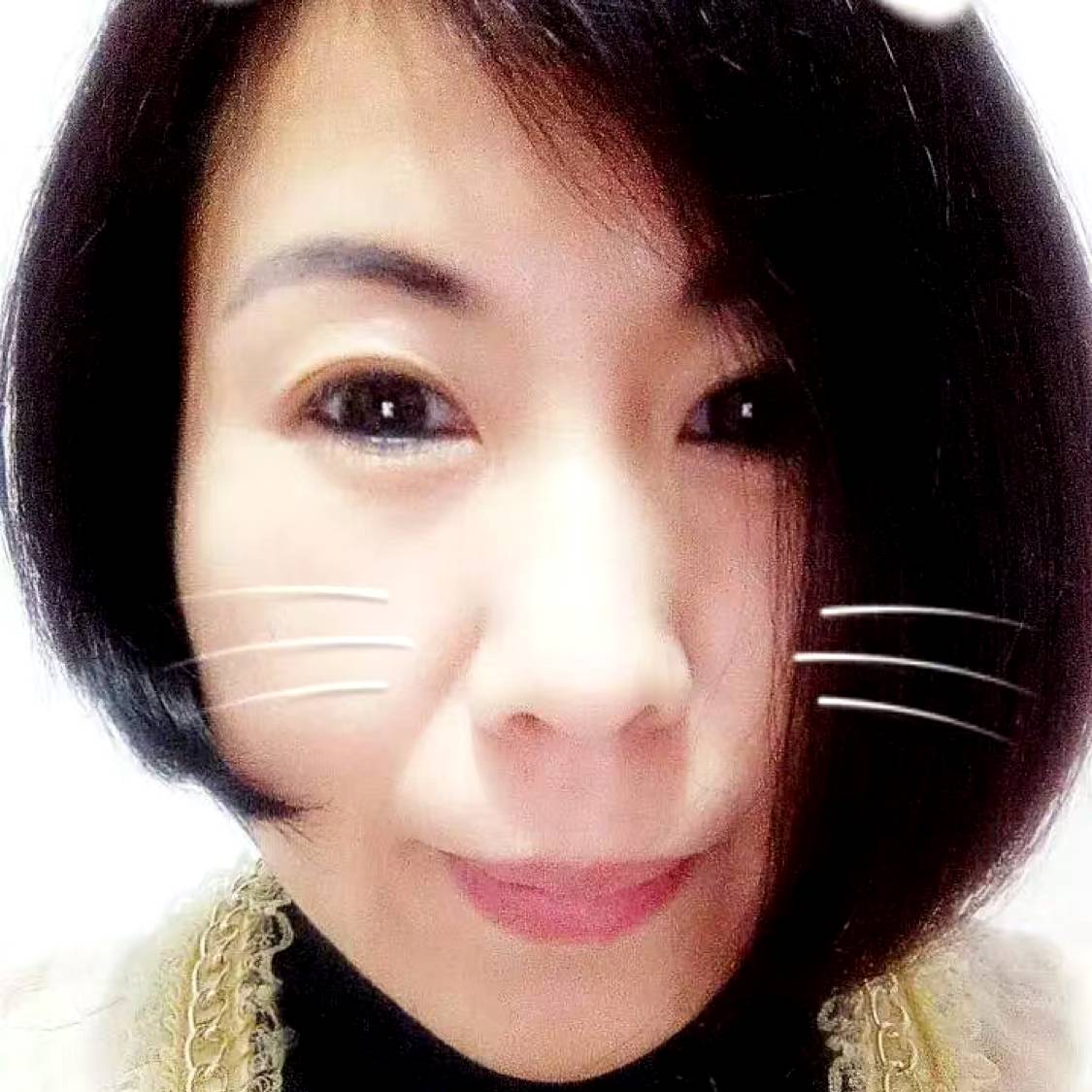 正直浅吻高跟鞋的照片