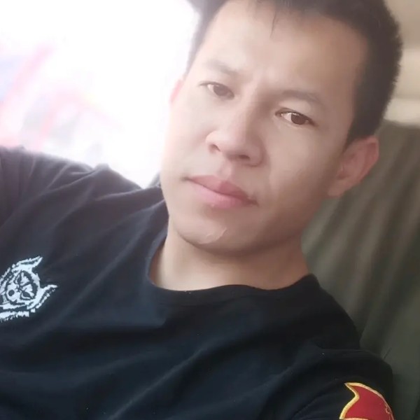 字成华的照片
