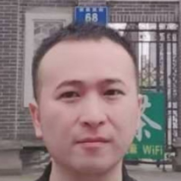 受伤爱钢笔的照片