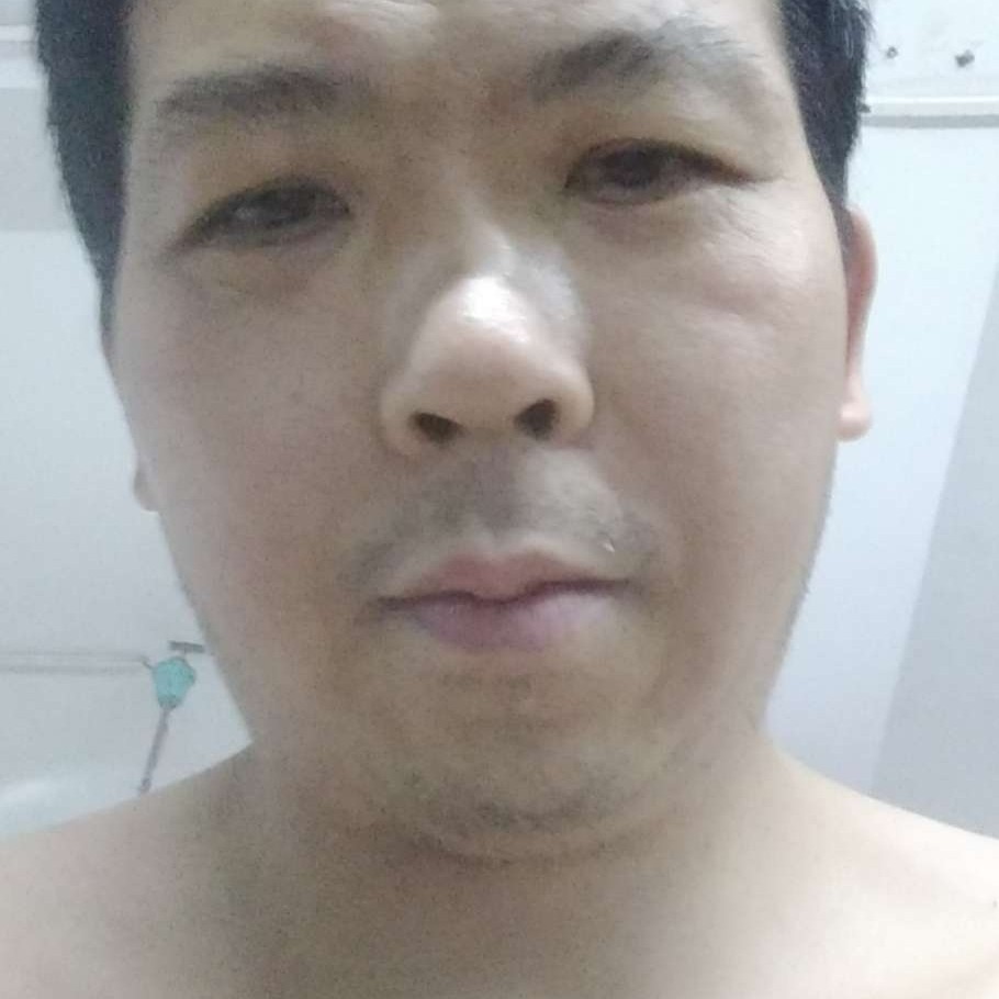 个月左右的照片