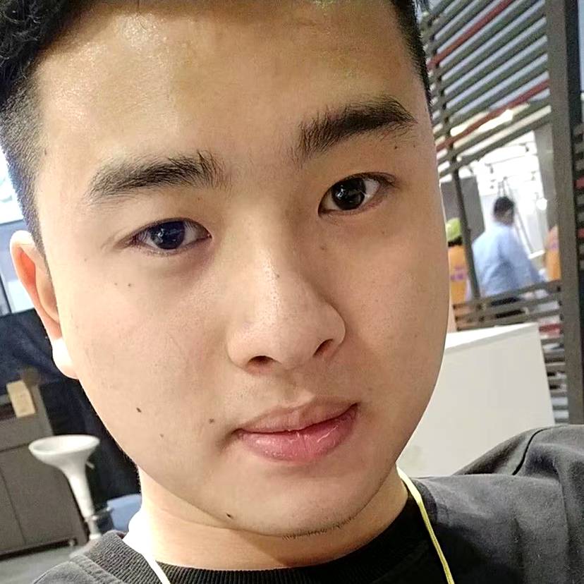 挽手后来的照片