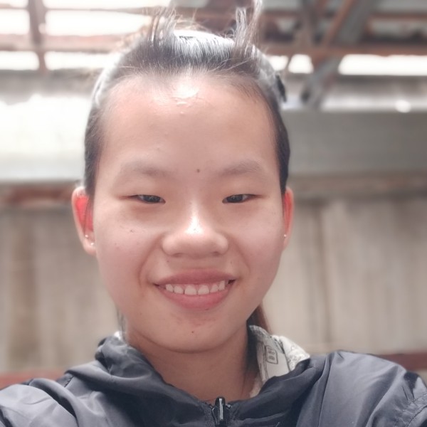 张婉蓉的照片