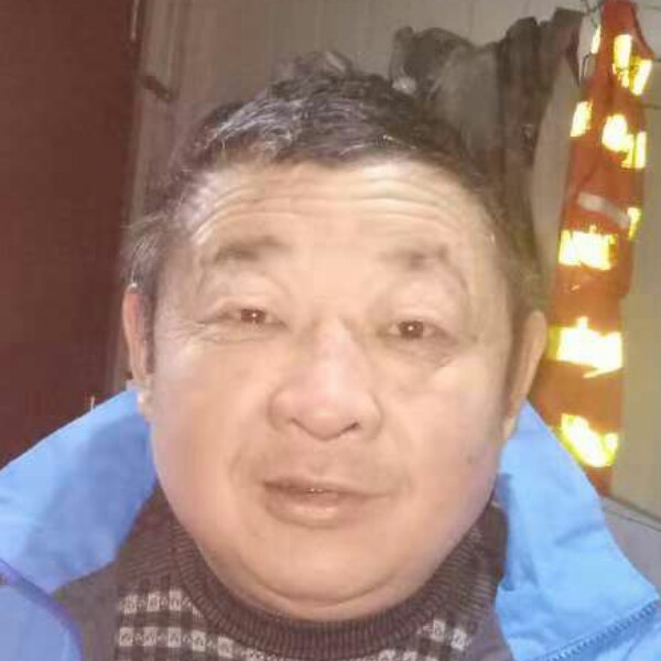 请是否找对像为准的照片