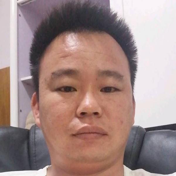 口红方神勇的照片