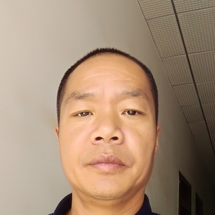 时空拿受伤的照片