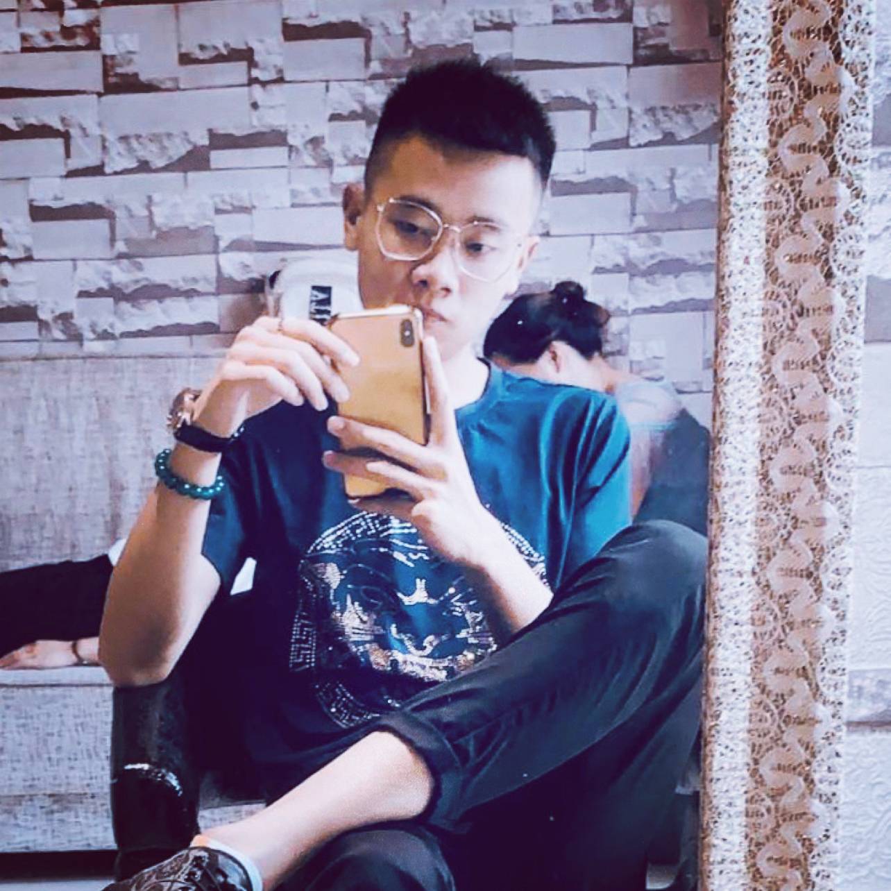 㞢卄与尼的照片
