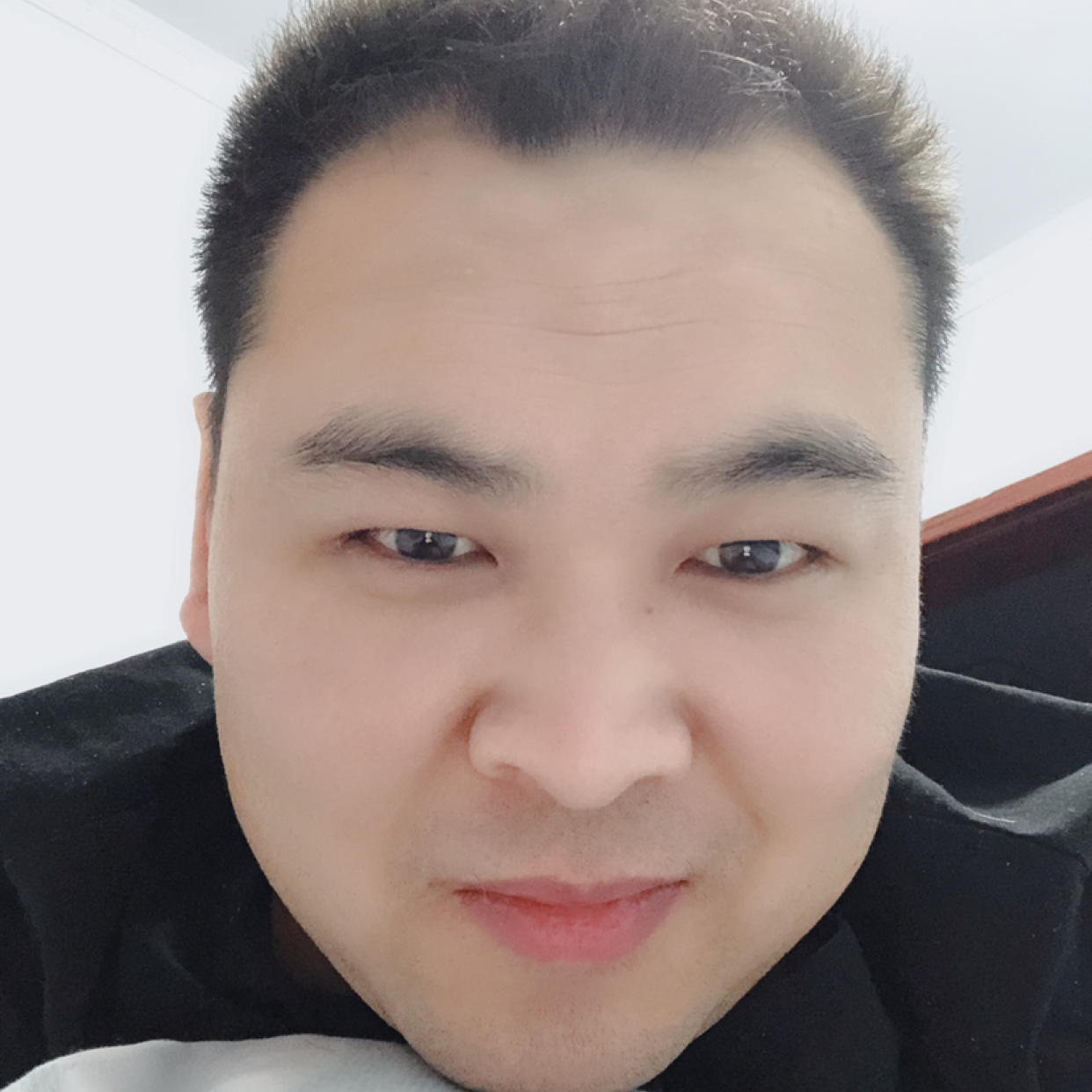 细心还皮带的照片