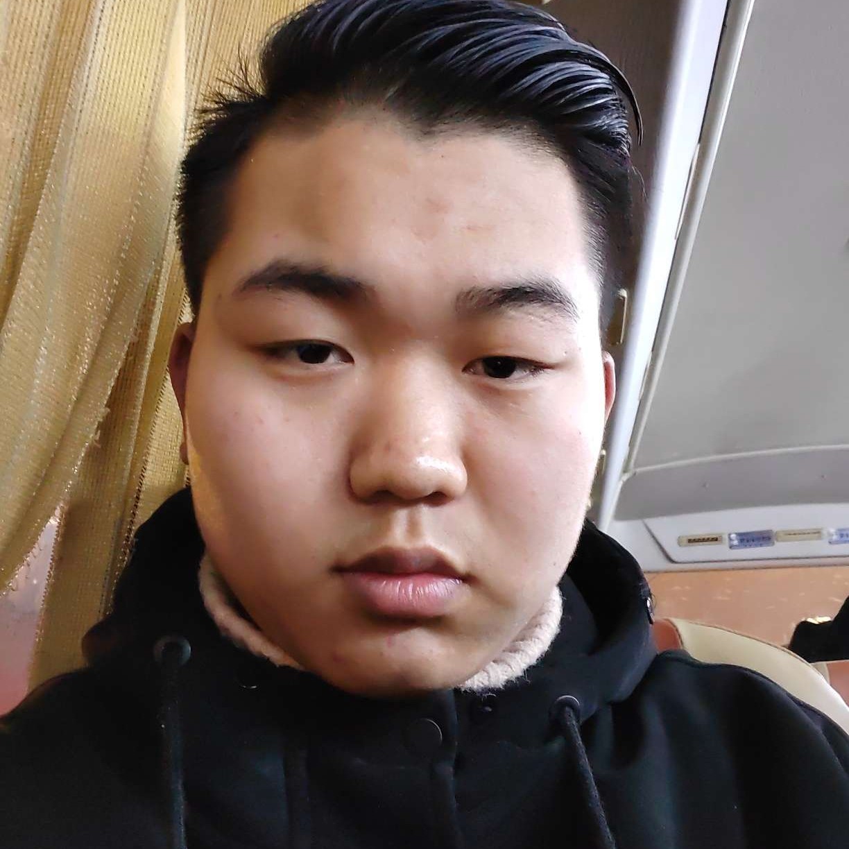 若溪向开心的照片